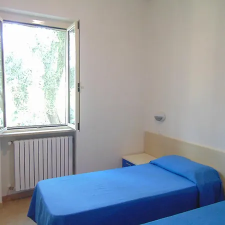 Appartamento In Villa Con Giardino Pizzomunno Apartment *