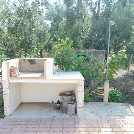 Appartamento In Villa Con Giardino Pizzomunno *